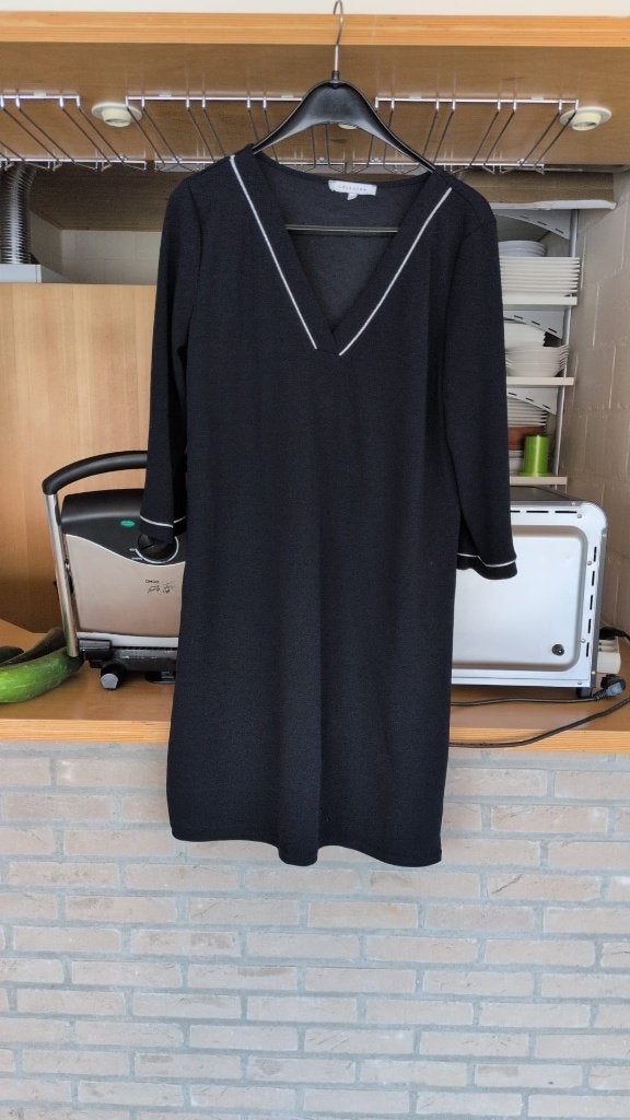 kleedje van Lola & Liza - 46 - 8€, Maat 46/48 (XL) of groter, Ophalen of Verzenden, Zo goed als nieuw, Onder de knie