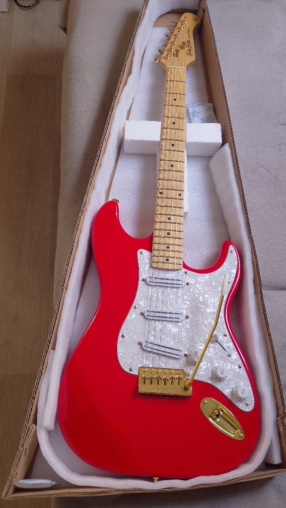 Guitare Harley Benton, Enlèvement, Comme neuf, Solid body, Autres marques
