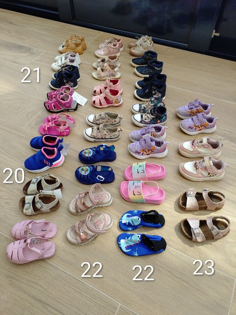 Kinderschoentjes maat 20/21/22/23, Kinderen en Baby's, Kinderkleding | Schoenen en Sokken, Ophalen of Verzenden, Gebruikt