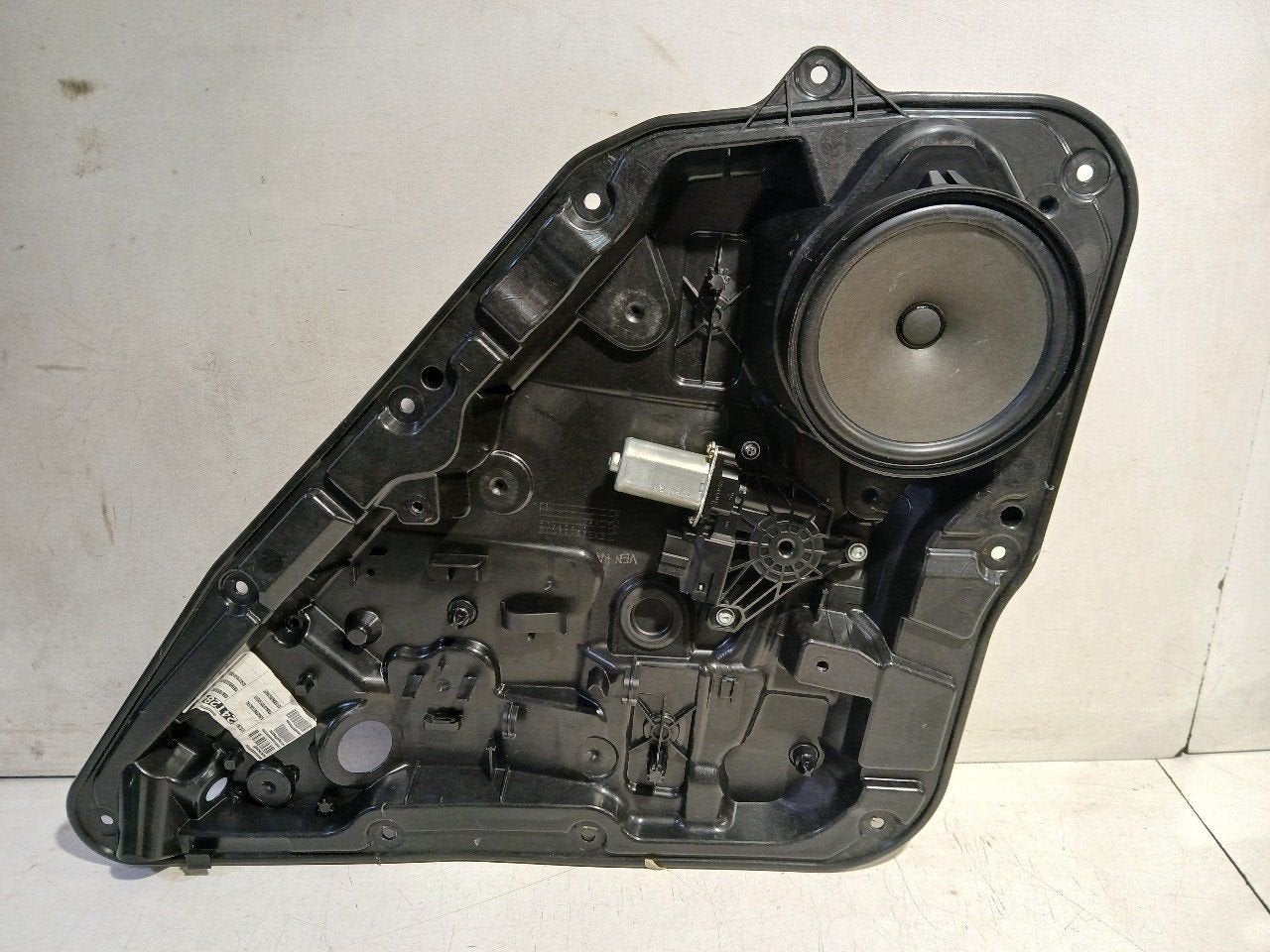 Raammechaniek elektrisch rechts achter Mercedes-Benz GLA, Onderdelen@venauto.nl, Van der Ven Autorecycling B.V., Gebruikt, Ettenseweg 76, 4706 PB Roosendaal, The Netherlands