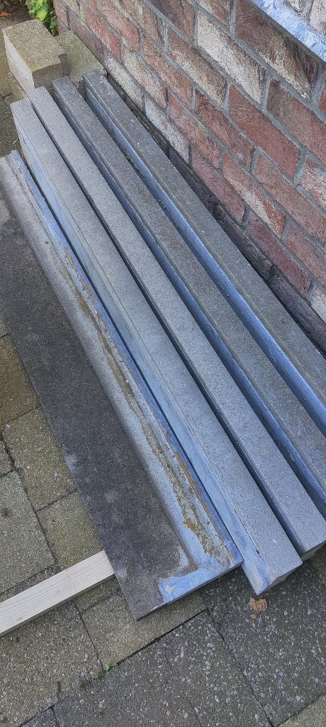 dorpels, Ophalen, Gebruikt, Steen of Klei, 50 tot 150 cm
