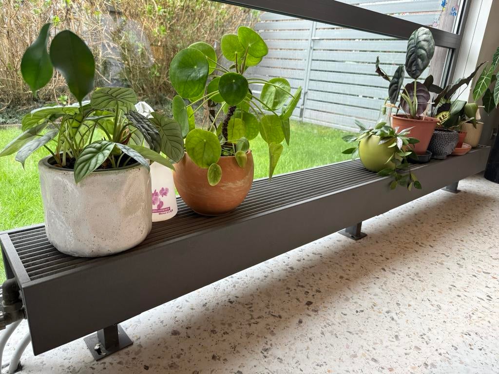 Grijze radiator (23cm x 220cm), Ophalen, Zo goed als nieuw, Radiator