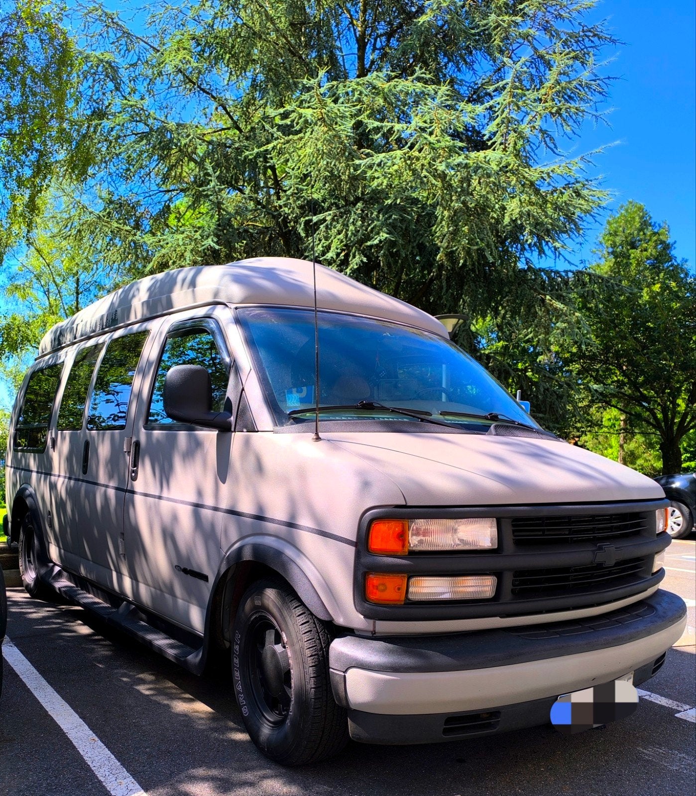 Chevrolet Express camper van, Auto's, Chevrolet, Particulier, Achteruitrijcamera, Parkeercamera, Benzine