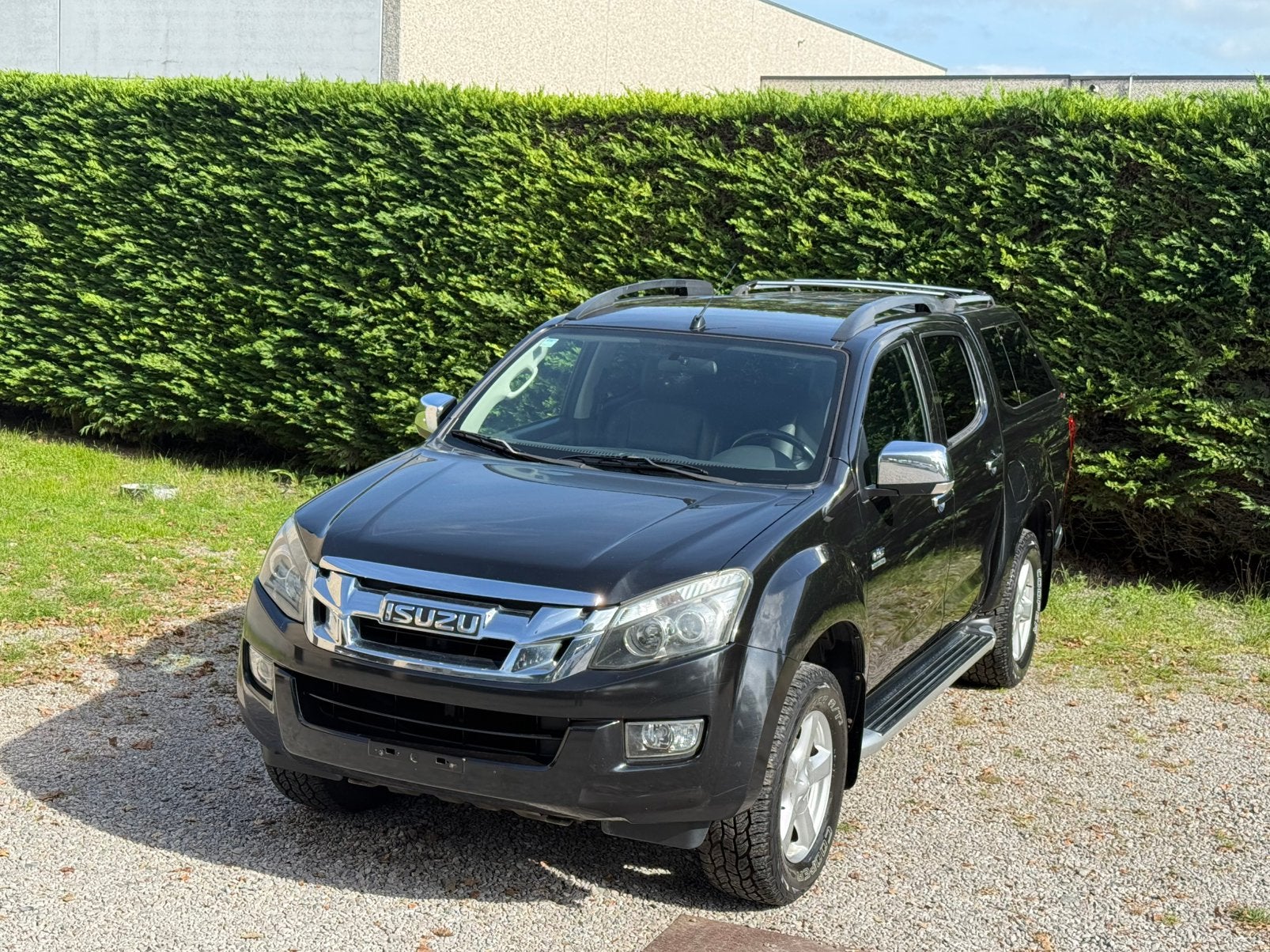 Isuzu D-Max 2.5 TDI Automaat, Auto's, Automaat, 4 cilinders, Zwart, Bedrijf