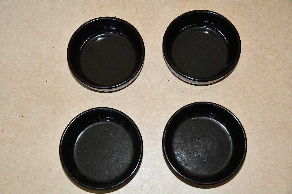 4 zwarte vuurvaste schaaltjes, Huis en Inrichting, Keuken | Servies, Overige merken, Landelijk/Boerenbont, Nieuw, Ophalen of Verzenden