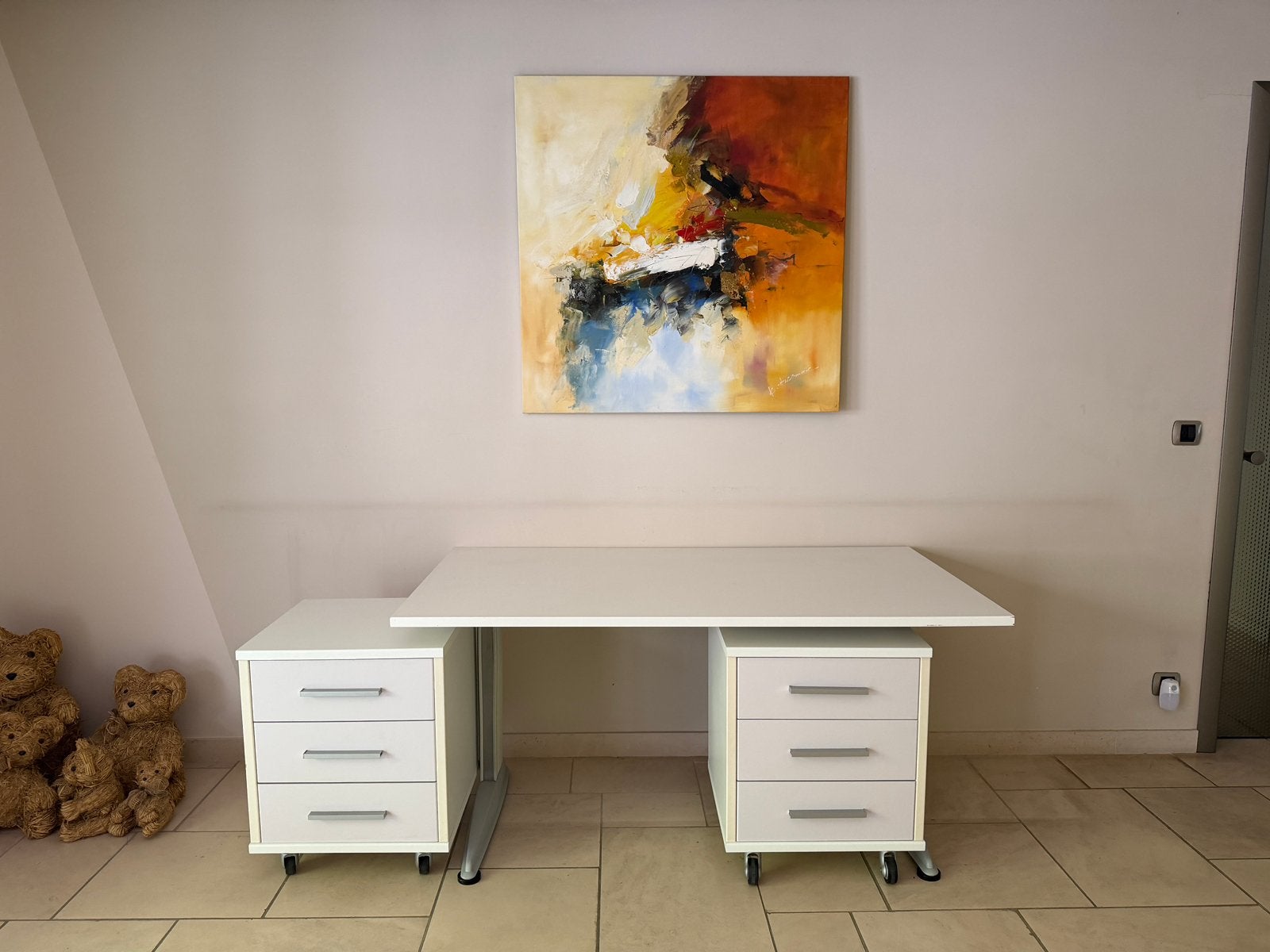 Bureau met 2 ladenblokken, Huis en Inrichting, Modern, Ophalen, Zo goed als nieuw, Wit