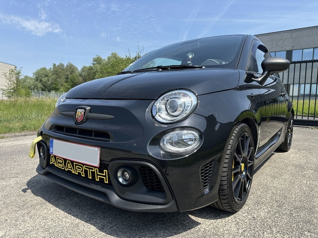 Abarth 695 Competizione 180cv de Septembre 2023, Autos, Achat, 1045 kg, Entretenue par le concessionnaire, Noir