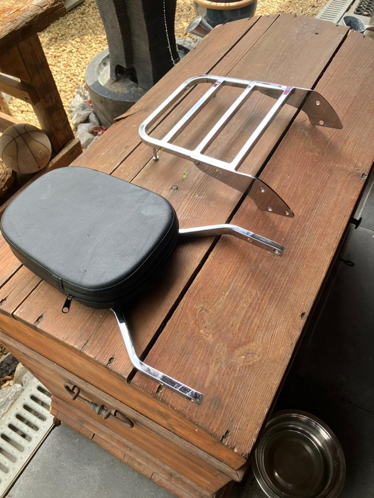 Sissy bar en bagagedrager, Motoren, Accessoires | Overige, Ophalen, Zo goed als nieuw