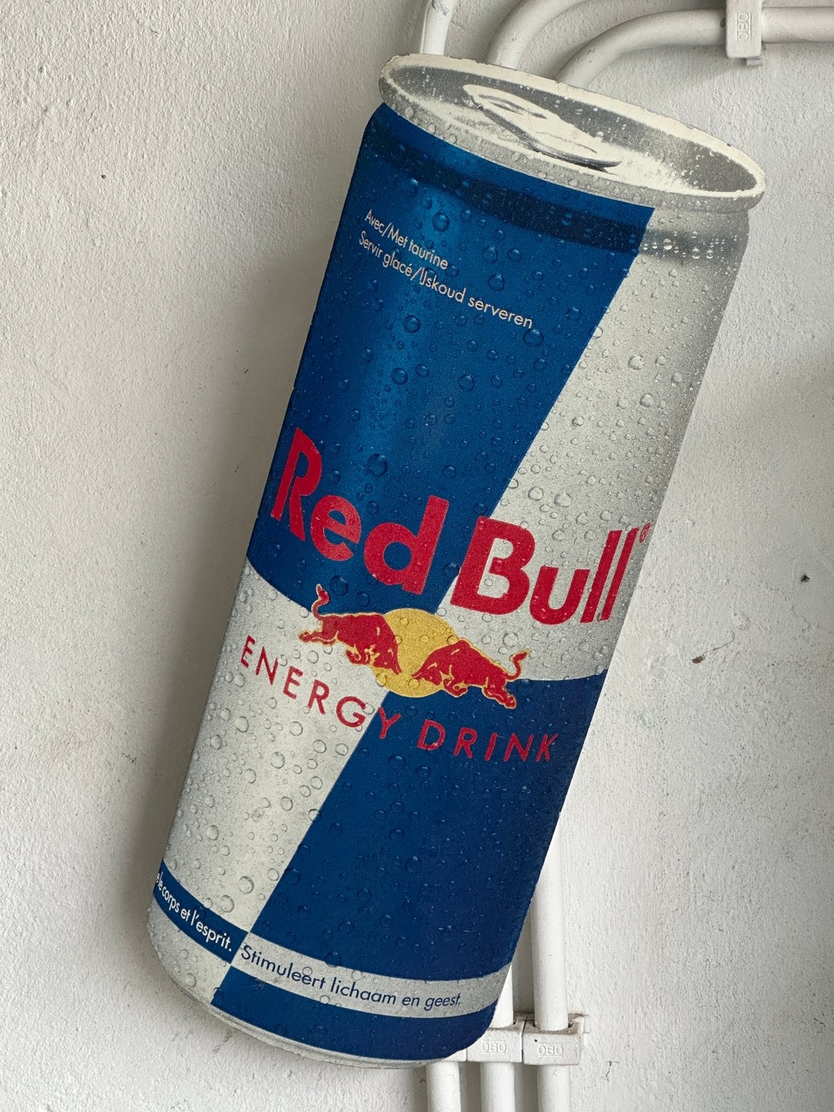 Redbull metalen reclame om te hangen, Ophalen, Zo goed als nieuw