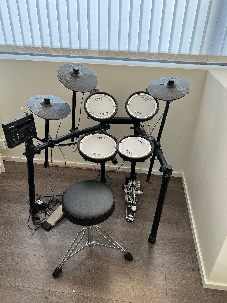 Kit de batterie + moniteur amplifié, Musique & Instruments, Enlèvement, Comme neuf, Roland, Électronique