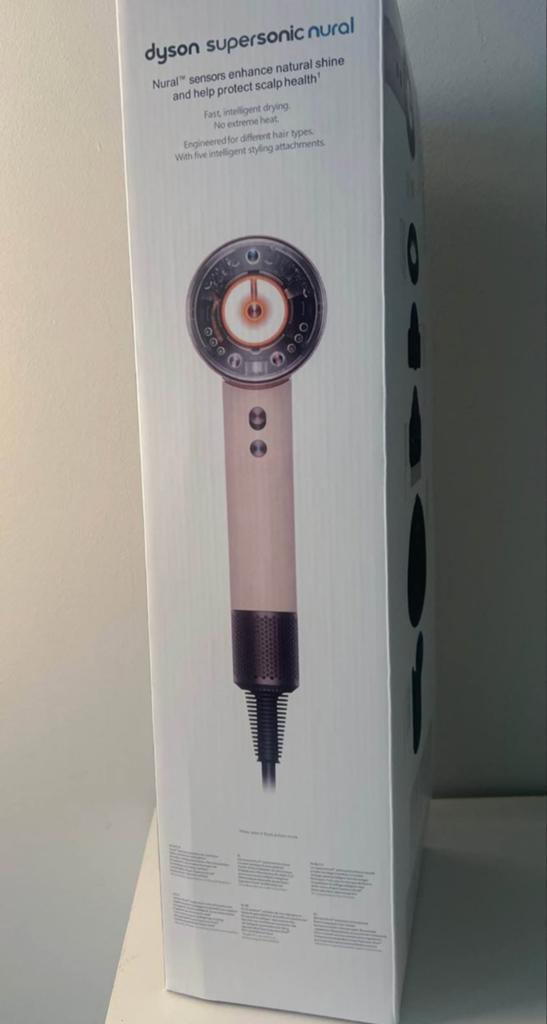 Dyson supersonic nural.