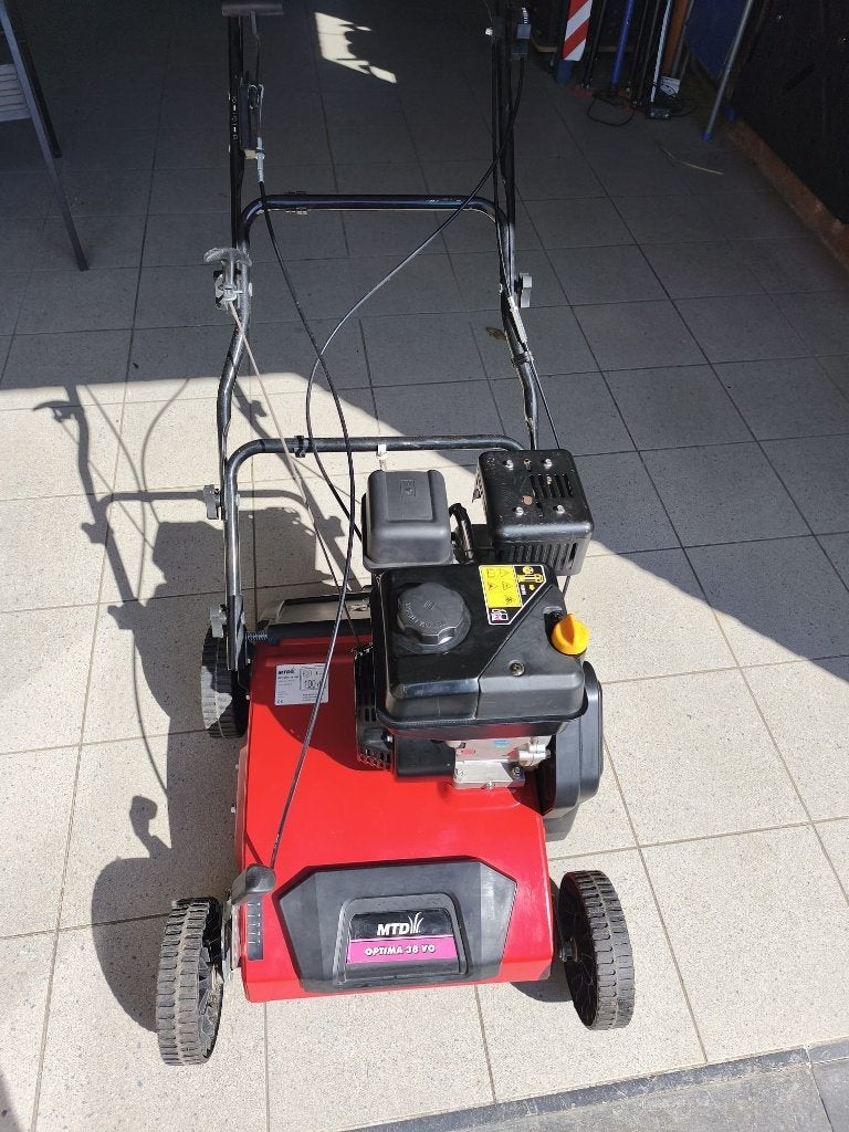 mtd verticuteermachine, Tuin en Terras, Verticuteermachines, Ophalen, Zo goed als nieuw, Benzine, Mtd