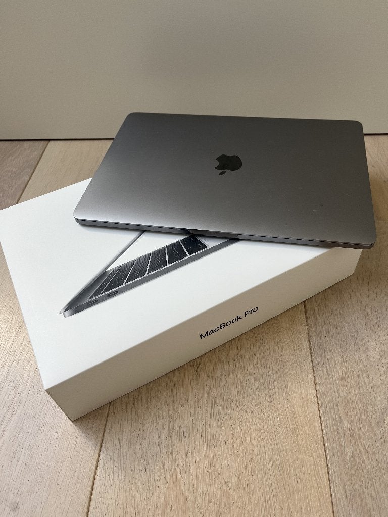 Apple MacBook Pro 13" (2017)–Intel i5–8GB RAM–256GB SSD, Computers en Software, Gebruikt, 256 GB, 2 tot 3 Ghz, 8 GB