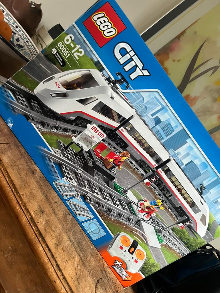 LEGO CITY ELEKTRISCHE TREIN, Kinderen en Baby's, Speelgoed | Duplo en Lego, Ophalen, City, Lego, Zo goed als nieuw