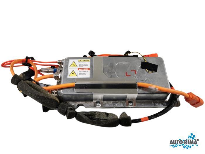 Chargeur de batterie d'un Volvo V60, Autos : Pièces & Accessoires, Électronique & Câbles, Volvo, Utilisé, 3 mois de garantie, Enlèvement ou Envoi
