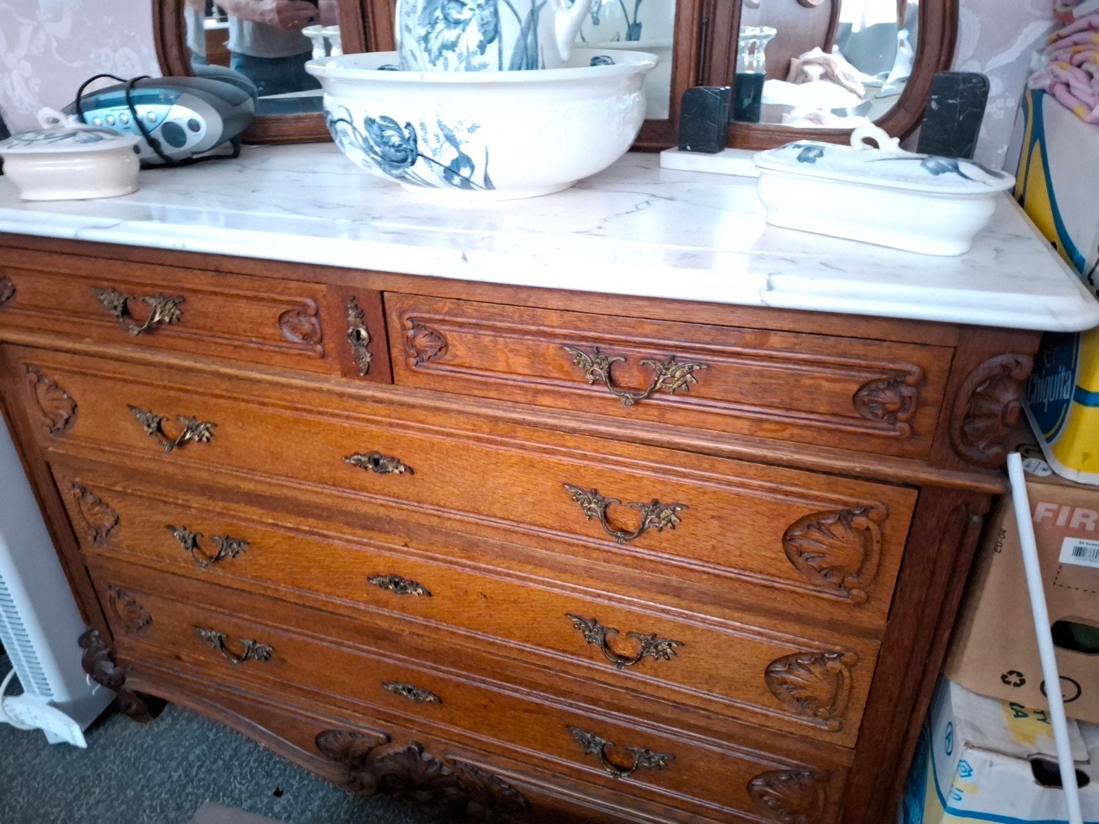 Slaapkamer met kast en commode 2nachtkasjes en bed, Ophalen