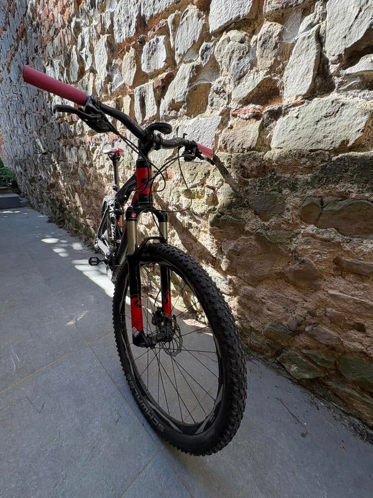 Cube AMS SCR 100 - VTT carbone taille M, Vélos & Vélomoteurs, VTT tout suspendu, Enlèvement, Utilisé, Frein à disque