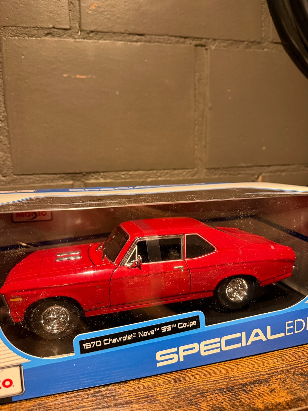 1970 chevrolet nova SS coupe, Hobby en Vrije tijd, Modelauto's | 1:18, Ophalen of Verzenden, Zo goed als nieuw, Maisto