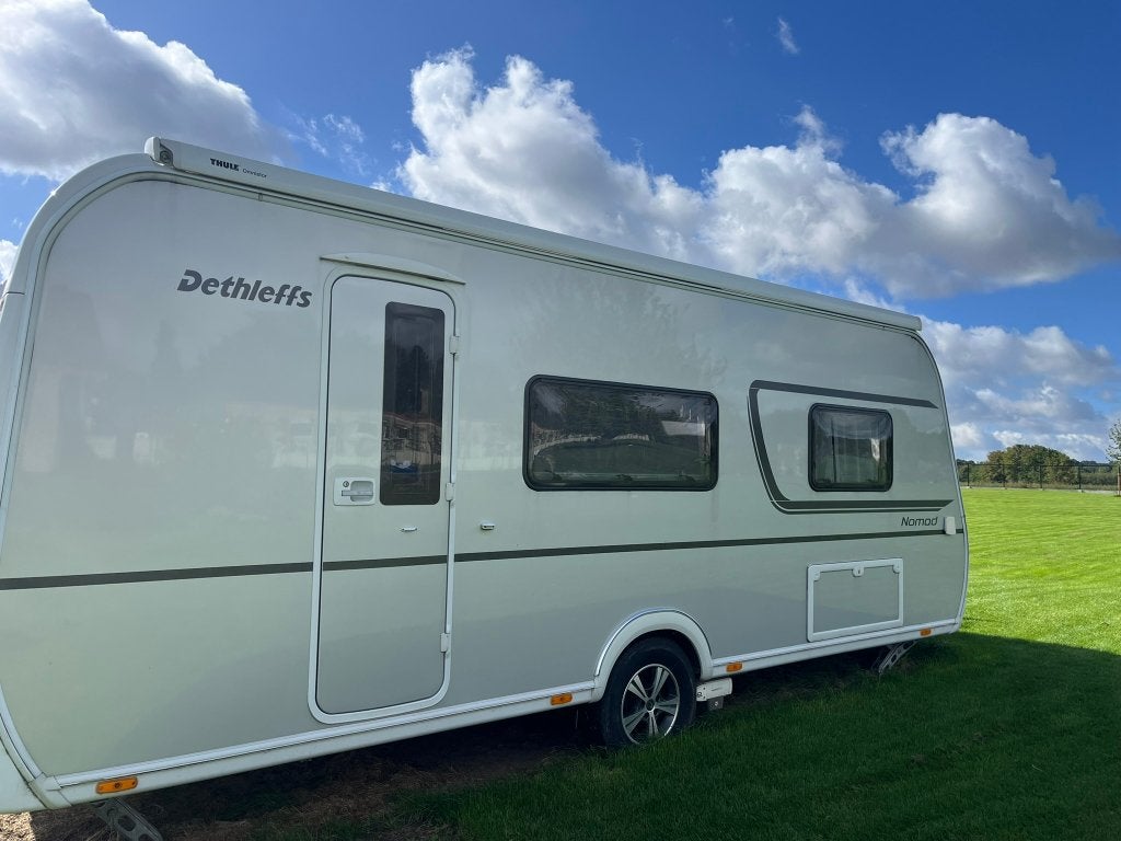 Dethleffs Nomad 520 ELT 2022 - Topstaat, Jusqu'à 4, 2 lits séparés, Roue de secours, Particulier