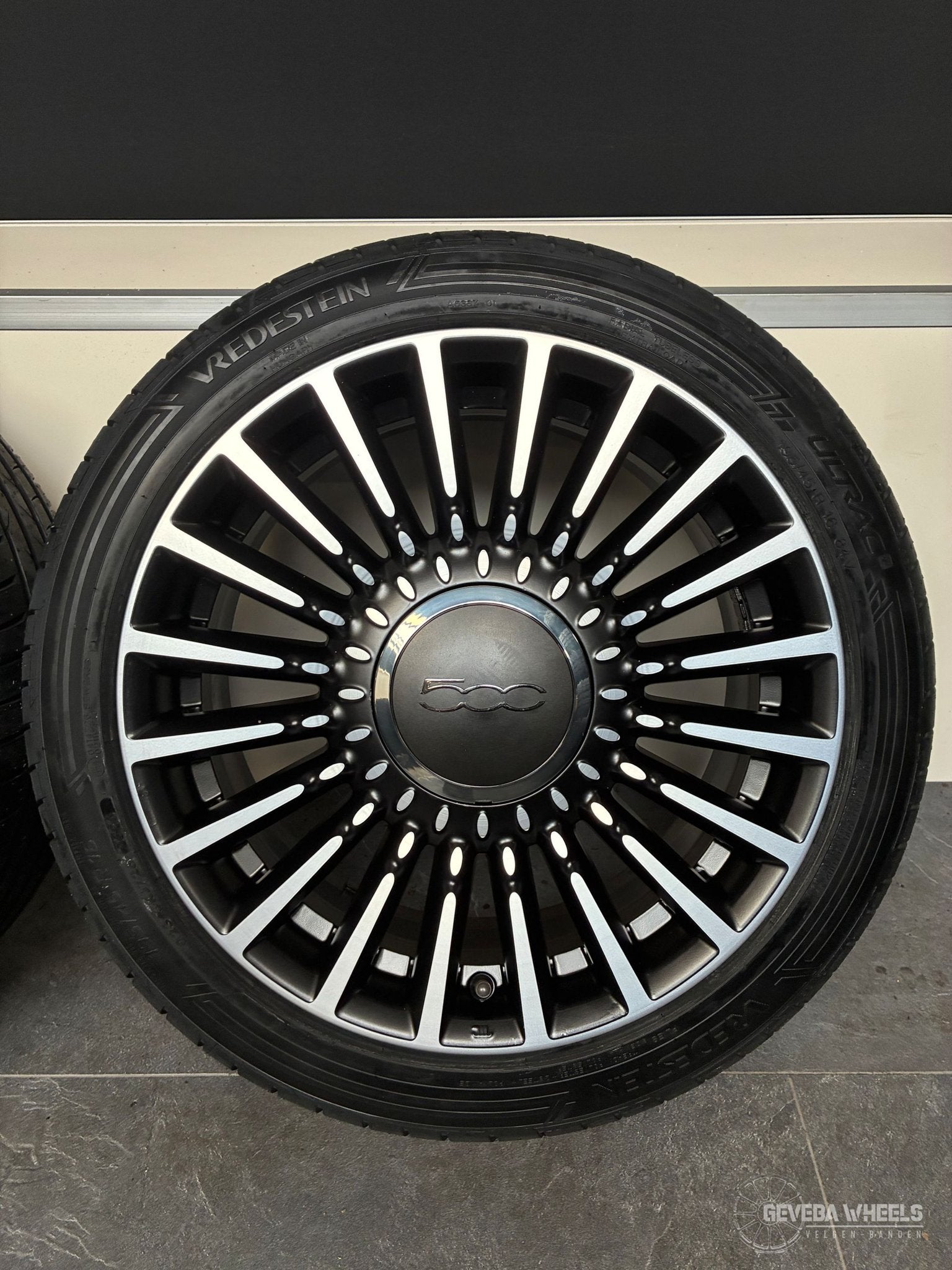 16” originele Fiat 500 velgen + zomerbanden 4x98 52014013, Auto-onderdelen, Gebruikt, -, Banden en Velgen, Ophalen of Verzenden