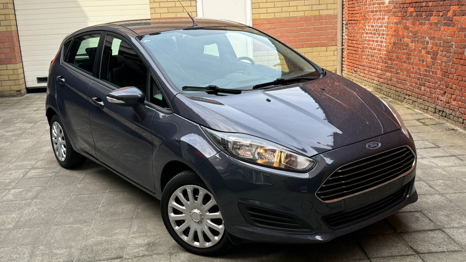 Ford Fiesta 1.2i Essence Euro5 1/2013 5 Portes Clim Propre, Autos, 1242 cm³, Achat, Entreprise, Noir