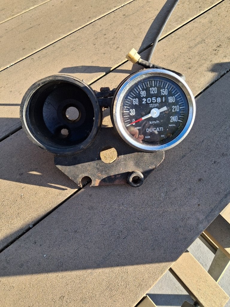 Compteur Ducati 900 SS des annees 70, Motoren, Ophalen, Gebruikt