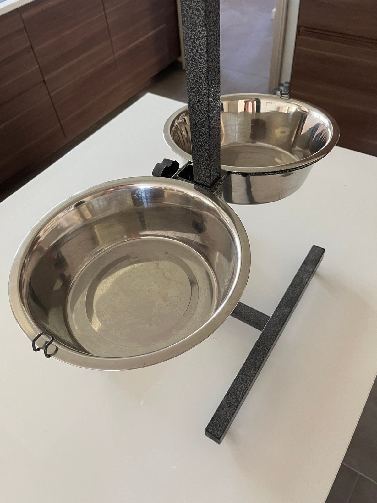 Staander voor voer/drinkbakken, Dieren en Toebehoren, Ophalen, Gebruikt