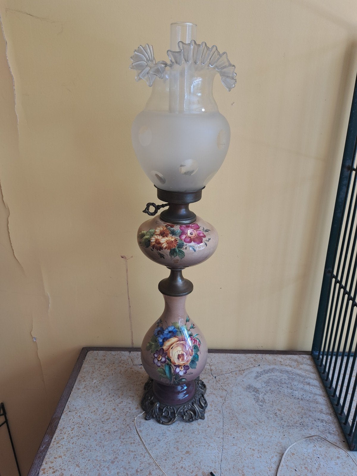 Lamp antiek, Enlèvement