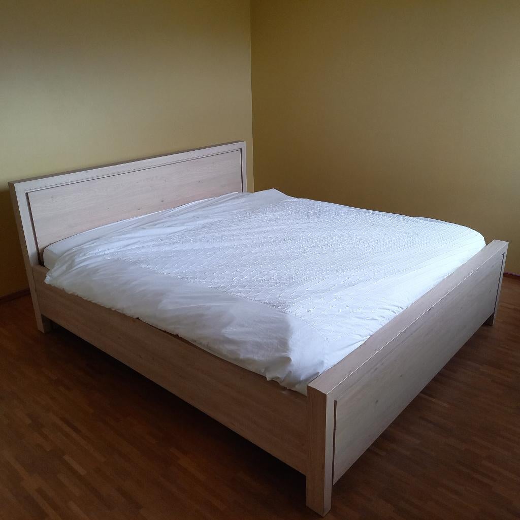 bed + gratis kader + gratis matras, Ophalen, Gebruikt, Tweepersoons, 180 cm