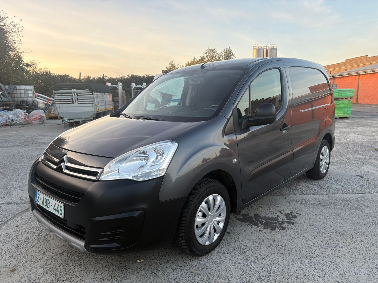 Citroën Berlingo 109Dkm 6€ GVV ! ! !, Autos, Argent ou Gris, Achat, Euro 6, Entreprise