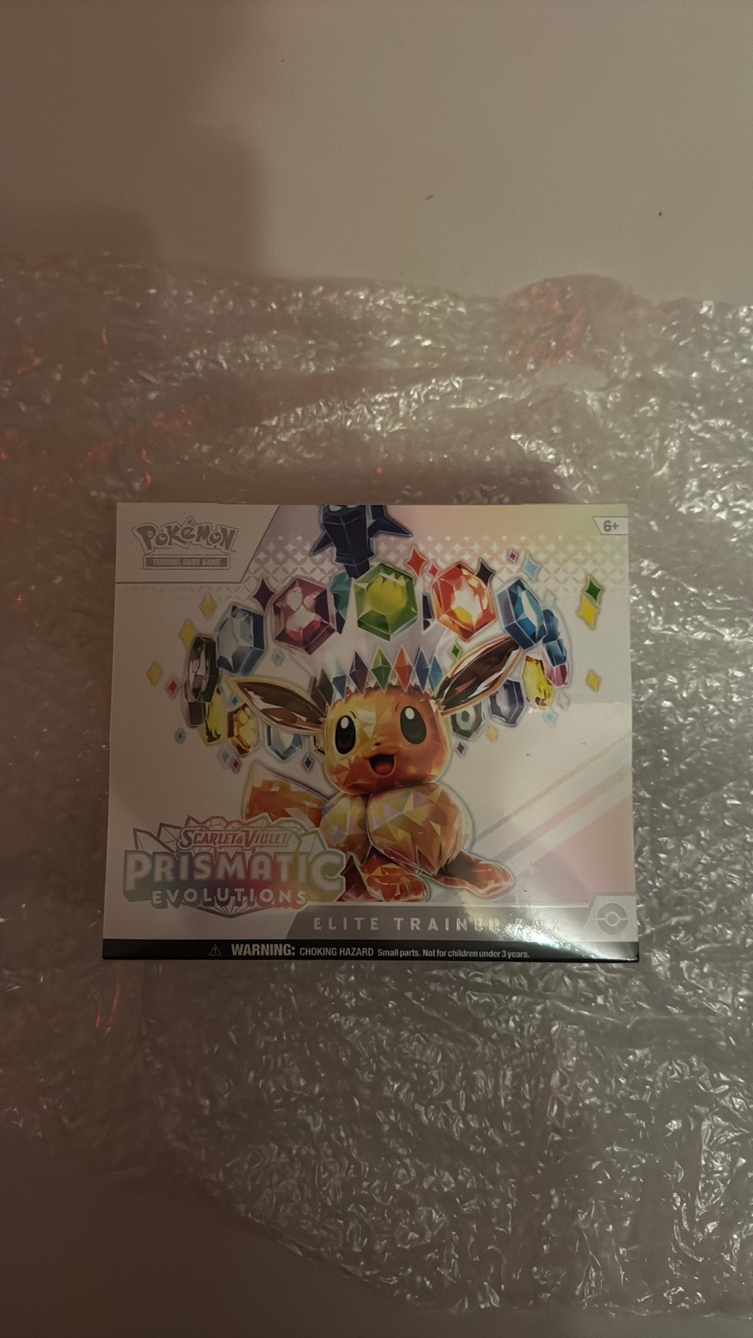 Elite trainer box prismatic evolutions, Hobby en Vrije tijd, Ophalen, Zo goed als nieuw
