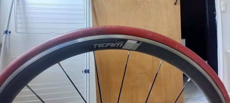 Tacx Satori + Trainings wheel, Vélos & Vélomoteurs, Enlèvement, Utilisé, Tacx