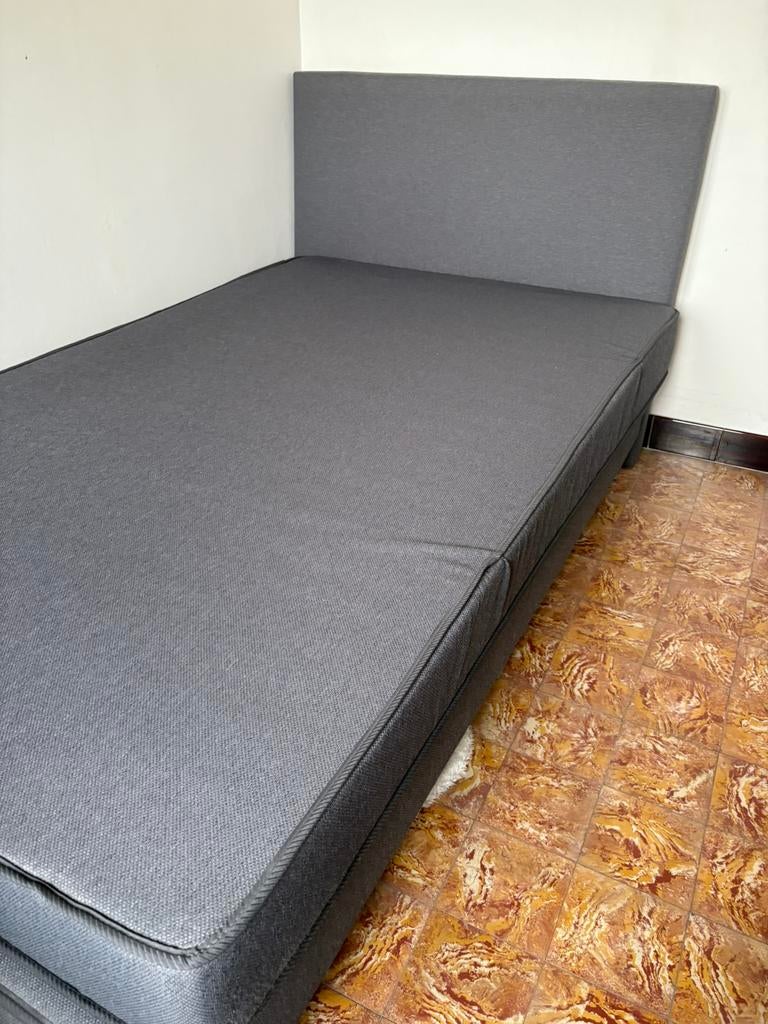 Bed 120x200 (2 stuks), Ophalen, Zo goed als nieuw, Twijfelaar, 120 cm