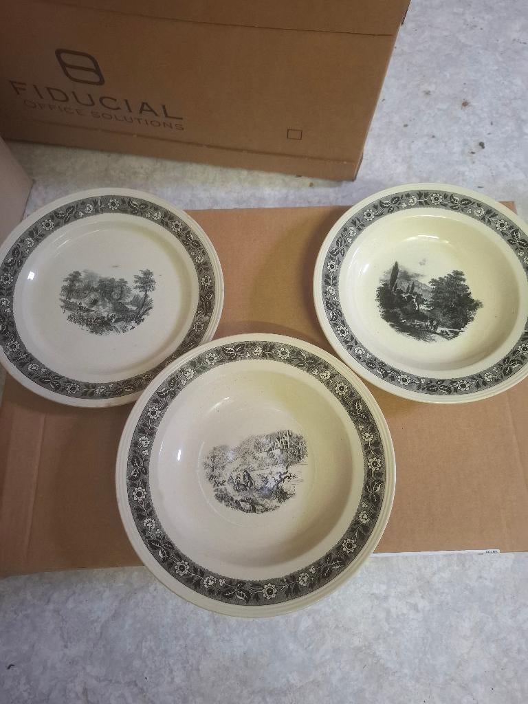 assiettes Boch collections, Antiquités & Art, Enlèvement