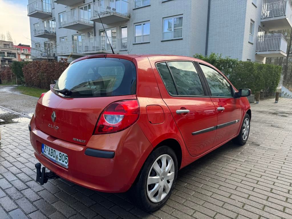 RENAULT CLIO 3 1.4i ESSENCE / AIRCO/ CRUISE/ CONTROLE OK, Autos, Essai à domicile, Achat, Beige, Entreprise