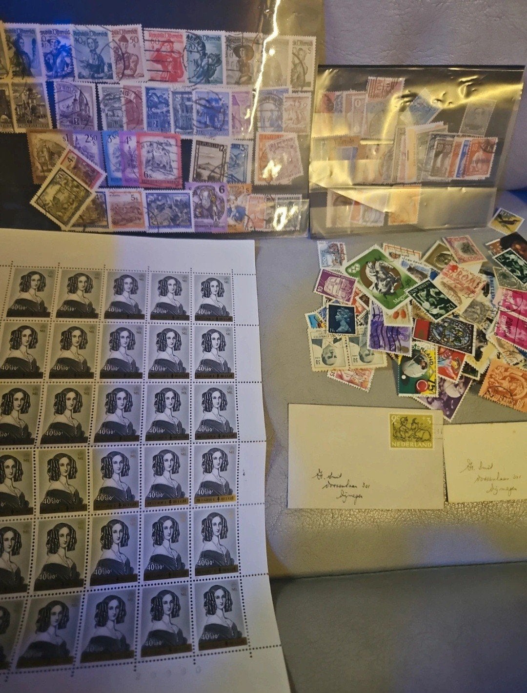 lotje postzegels, Timbres & Monnaies, Enlèvement