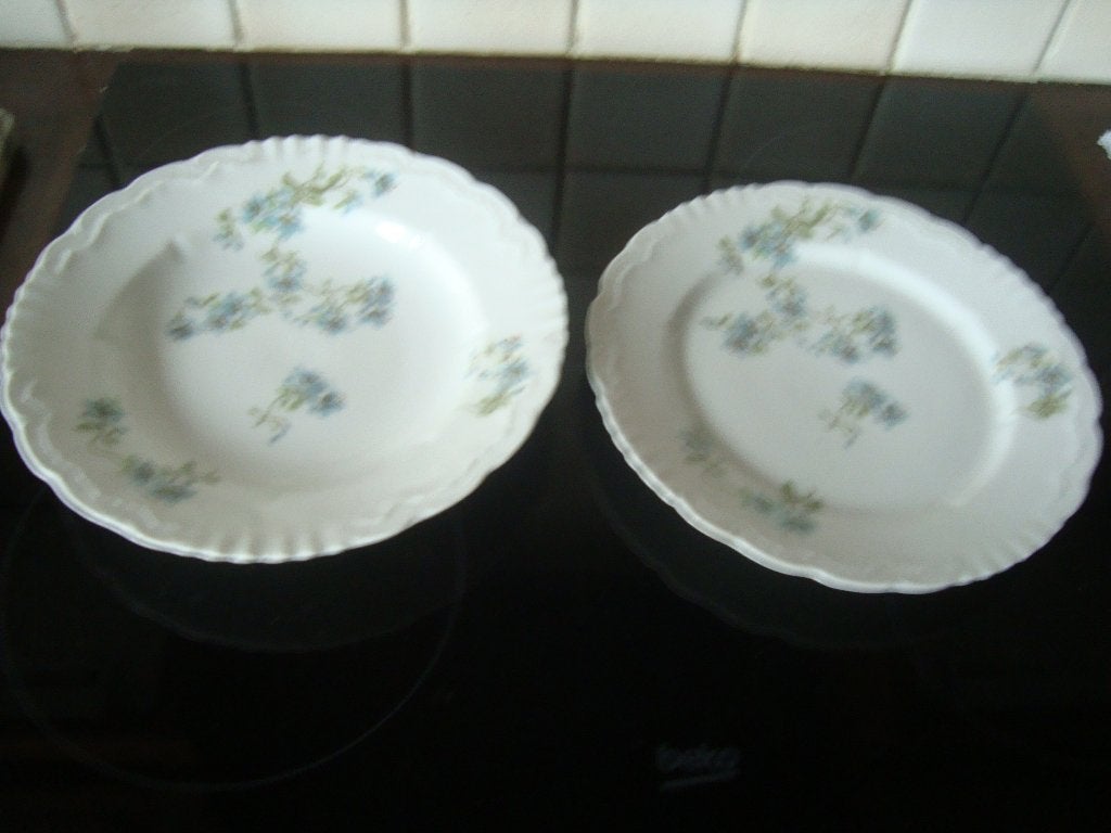 Lot Art Nouveau borden in Oud Brussels porselein., Ophalen