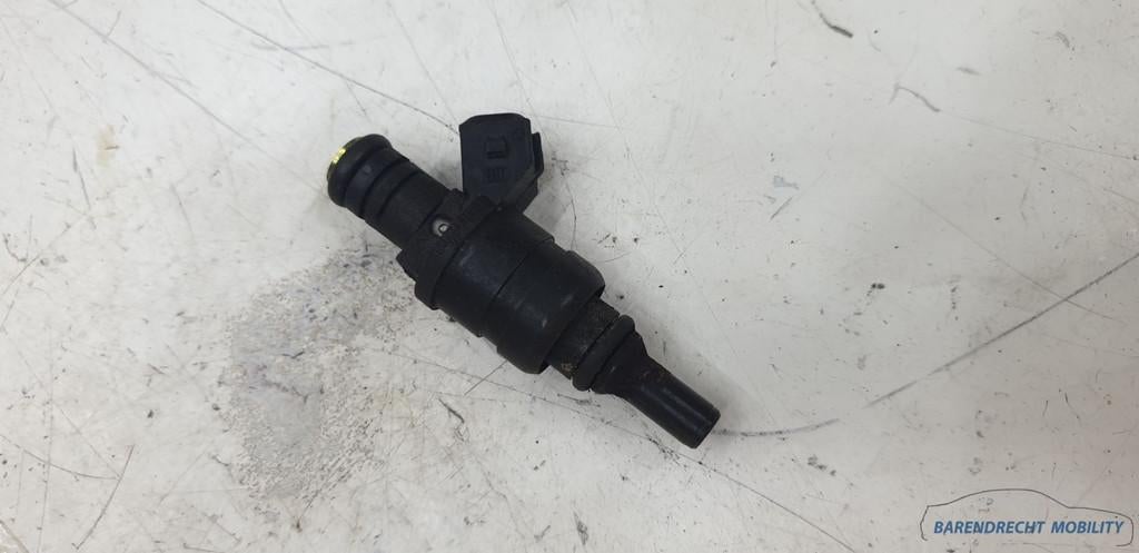Benzine injector BMW 3 5 7 serie 1427240 origineel gebruikt, Petuelring 130
80788  Munich, DE, Gebruikt, Info@bmw.de, BMW