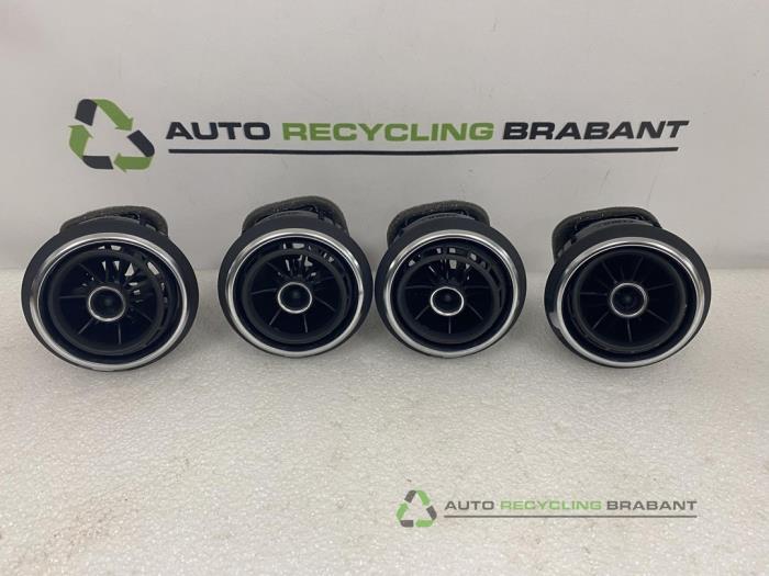 Luchtrooster Dashboard van een Audi A3, Auto-onderdelen, Dashboard en Schakelaars, Gebruikt, -, -, Ophalen of Verzenden