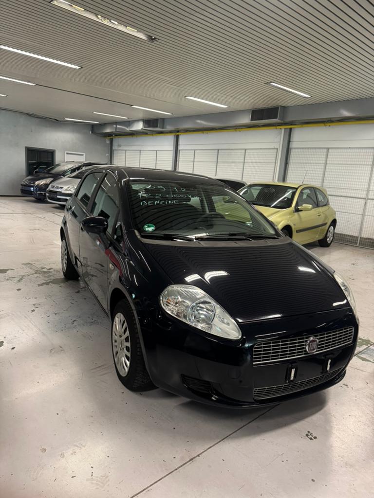 Fiat punto 1.2i, Autos, Fiat, Entreprise, Achat, Punto, ABS, Essence, Euro 4, Hatchback, Boîte manuelle, Argent ou Gris, Noir