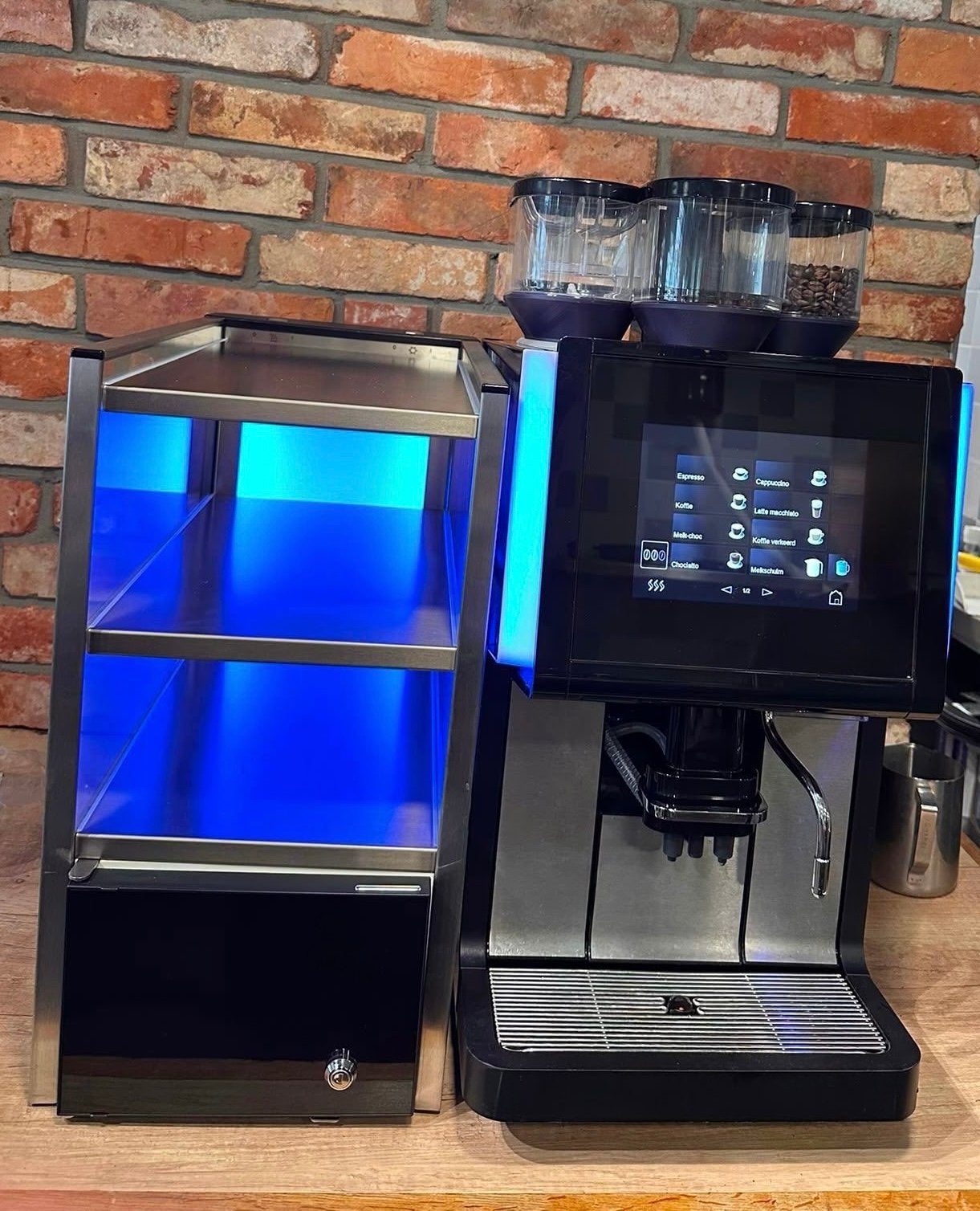 WMF 1500S + WMF Cup&Cool / volledig intern gereviseerd, Ophalen, 10 kopjes of meer, Koffiemachine, Koffiebonen