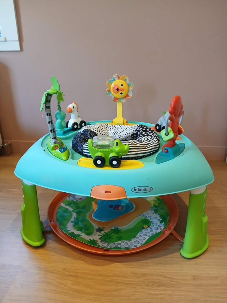 Infantino activiteiten tafel, Kinderen en Baby's, Ophalen, Zo goed als nieuw