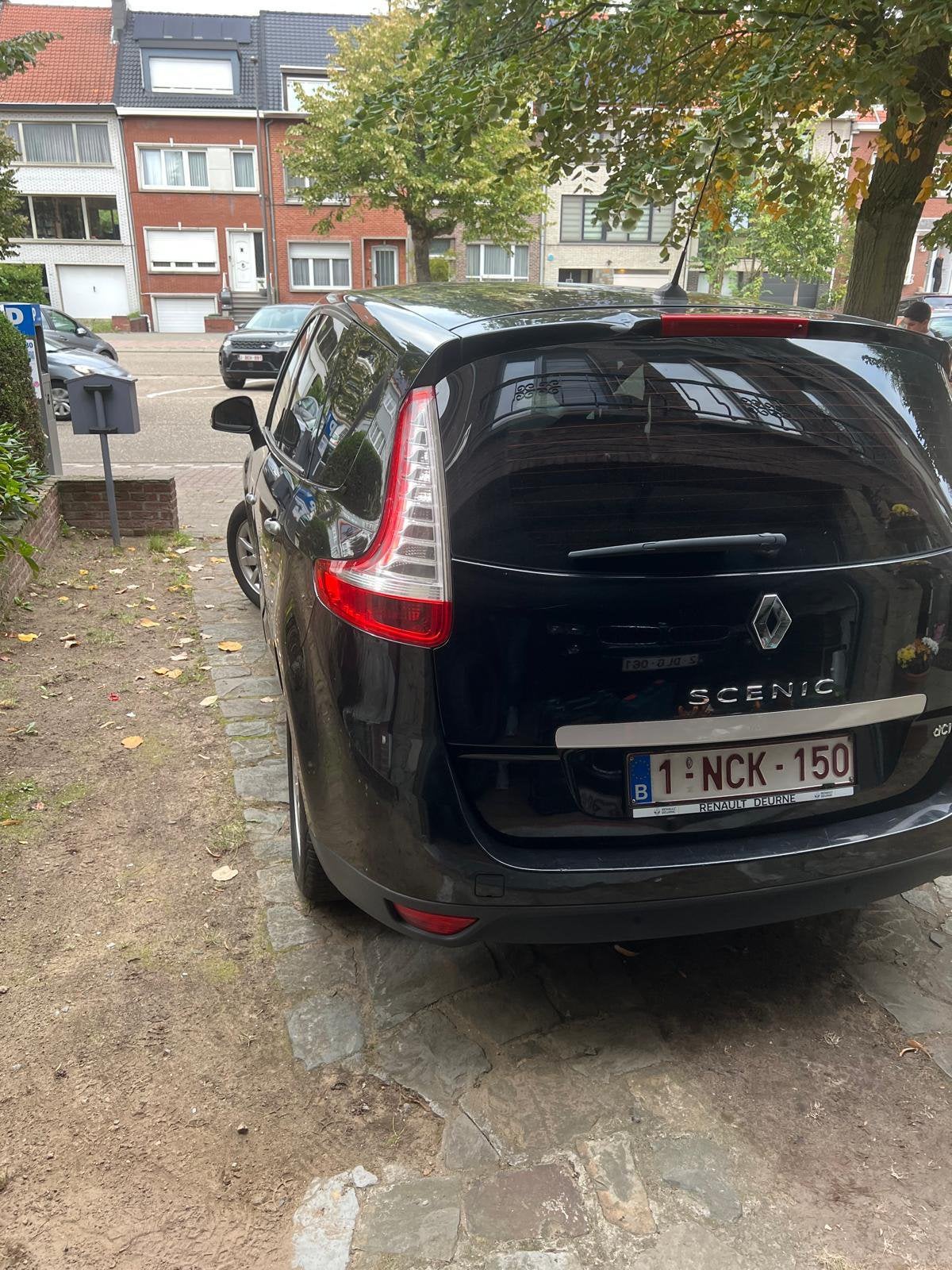 Renault Scenic 7 zit. Keuring voor verkoop oke!keuring 2jaar, Autos, Renault, Euro 5, Achat, 7 places, Boîte manuelle