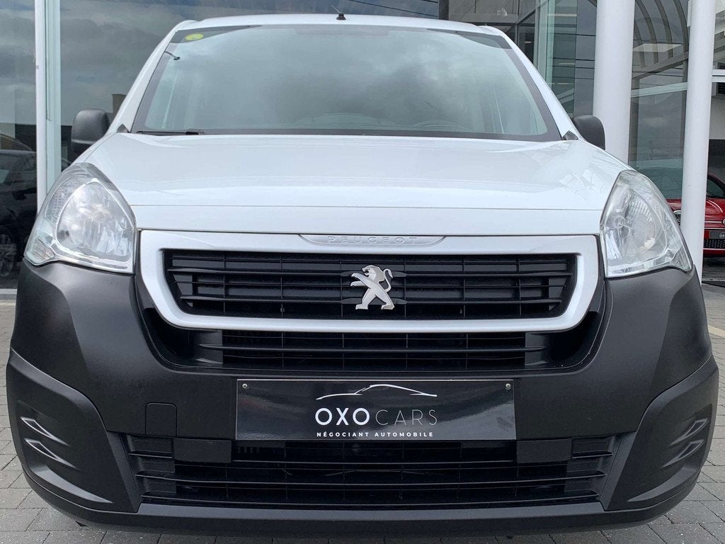Peugeot Partner 1.6 HDI 100CV / UTILITAIRE / 3 PLACES / AIRC, Autos, Achat, Euro 6, Entreprise, Boîte manuelle