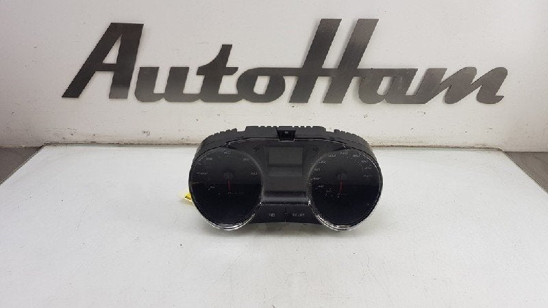 INSTRUMENTS DE BORD Seat Ibiza ST (6J8) (01-2010/07-2016), Utilisé, Seat