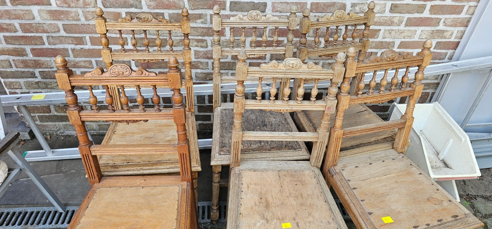 6 Bretonse stoelen op te knappen, Ophalen
