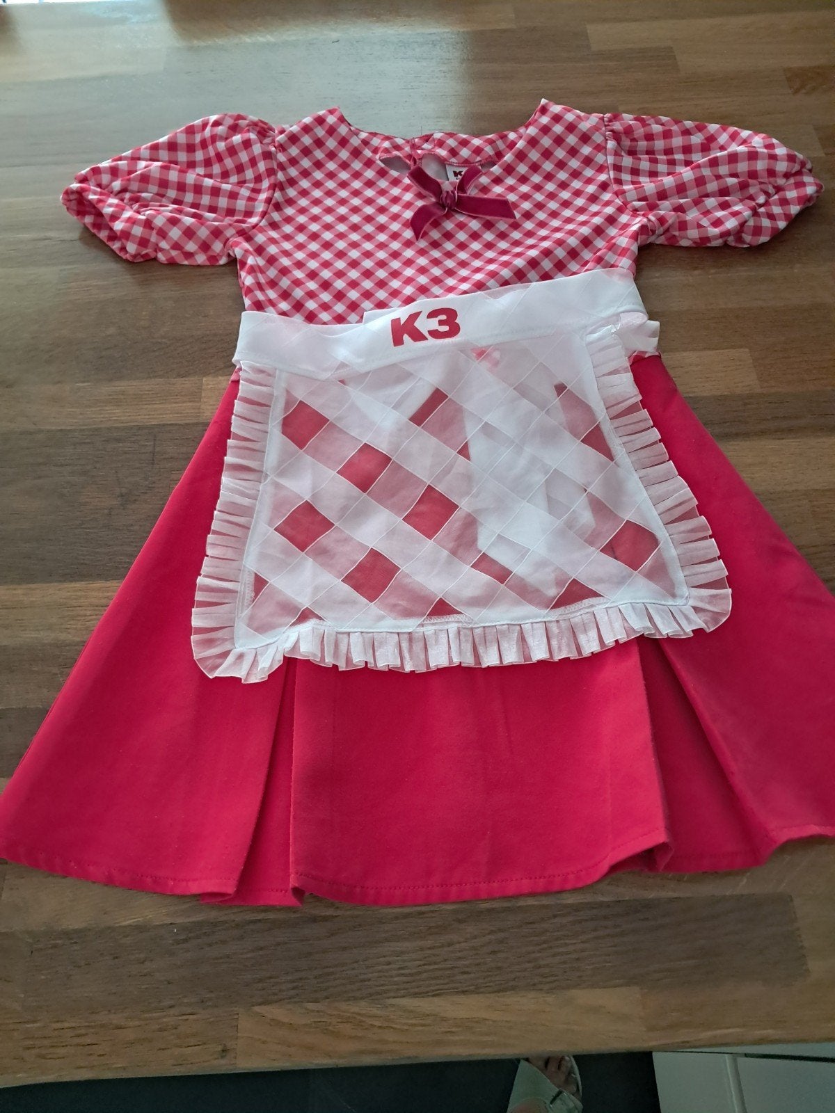 K3-verkleedjurk 3 biggetjes maar 134, Ophalen of Verzenden, Zo goed als nieuw, 134 t/m 140, Jongen of Meisje