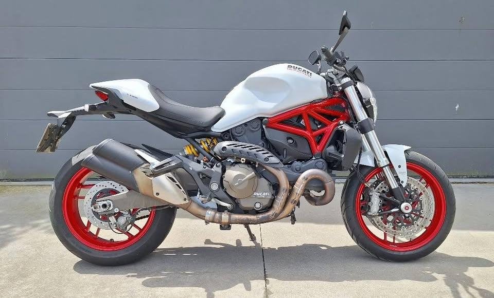 Ducati Monster 821 4462km, Motos, Motos | Ducati, Particulier, Naked bike, plus de 35 kW, Permis Moto A, Manuelle, Occasion, Occasion