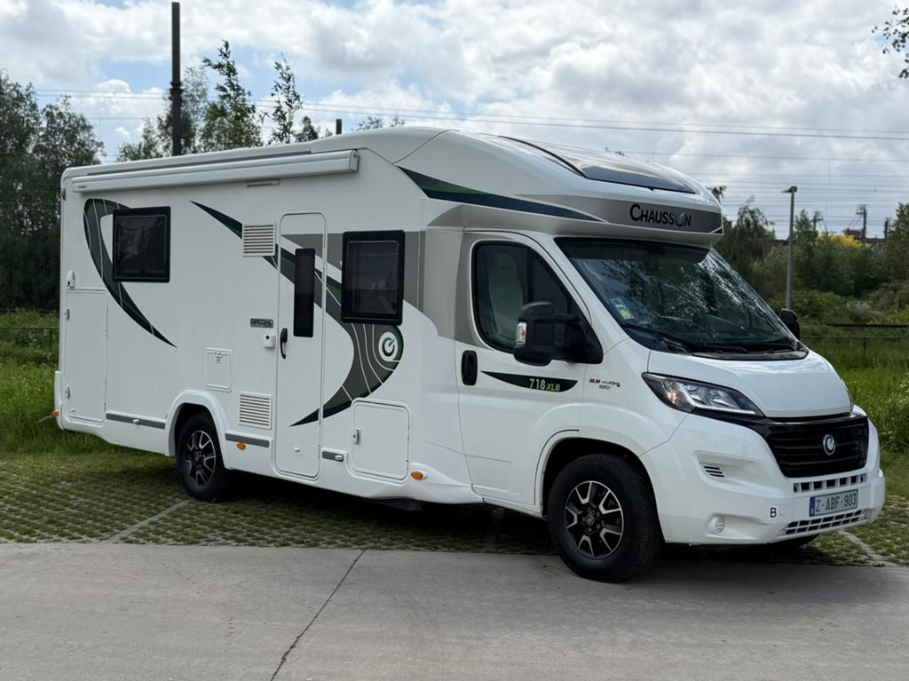 Luxe camper  // chausson - 728 XLb // 42 dkm, Integraal, Fiat, Douche, Diesel