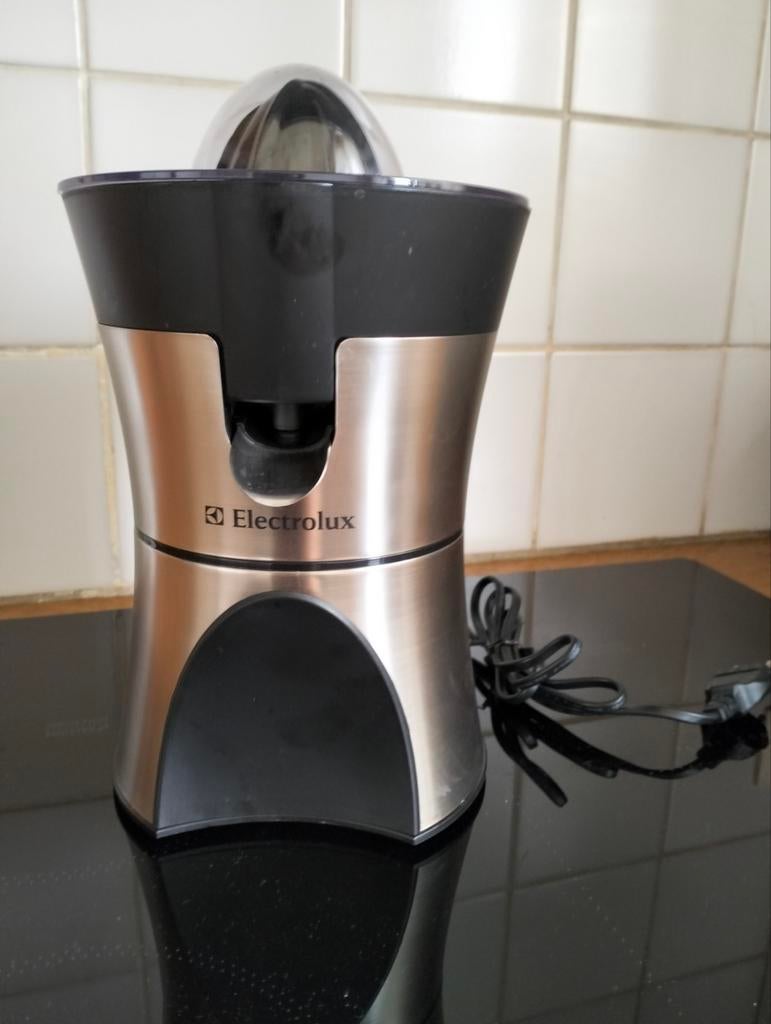 Electrolux fruitpers, roestvrijstalen behuizing, NIEUW !!, Ophalen